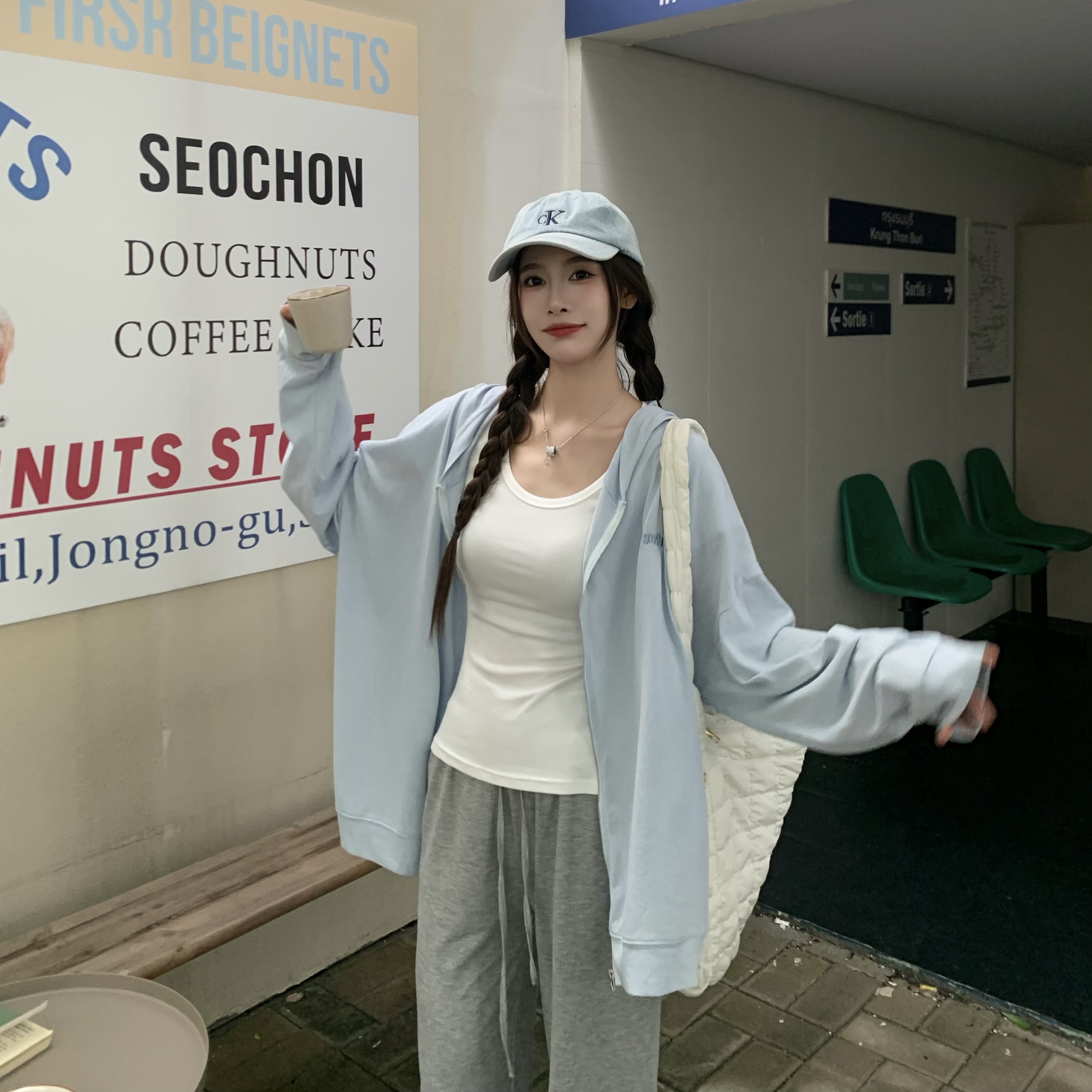 Women's Ice Silk Hooded Sun Protection Shirt - Loose Fit Long Sleeve Summer Jacket with Cool Feeling Design