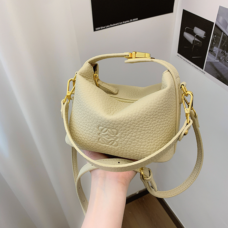 Women's Minimalist Bucket Bag - 2025 Summer Versatile Crossbody Handbag, Trendy High-End Fashion Accessory