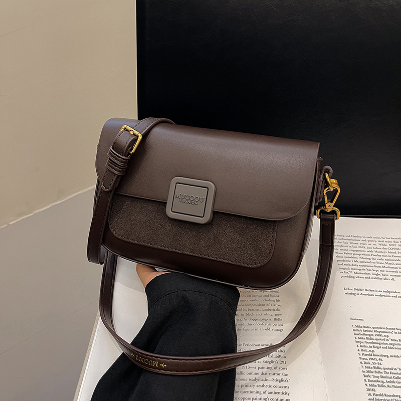 Women's Minimalist Square Bag - Trendy Casual Shoulder Bag in Korean Style for Autumn/Winter 2025
