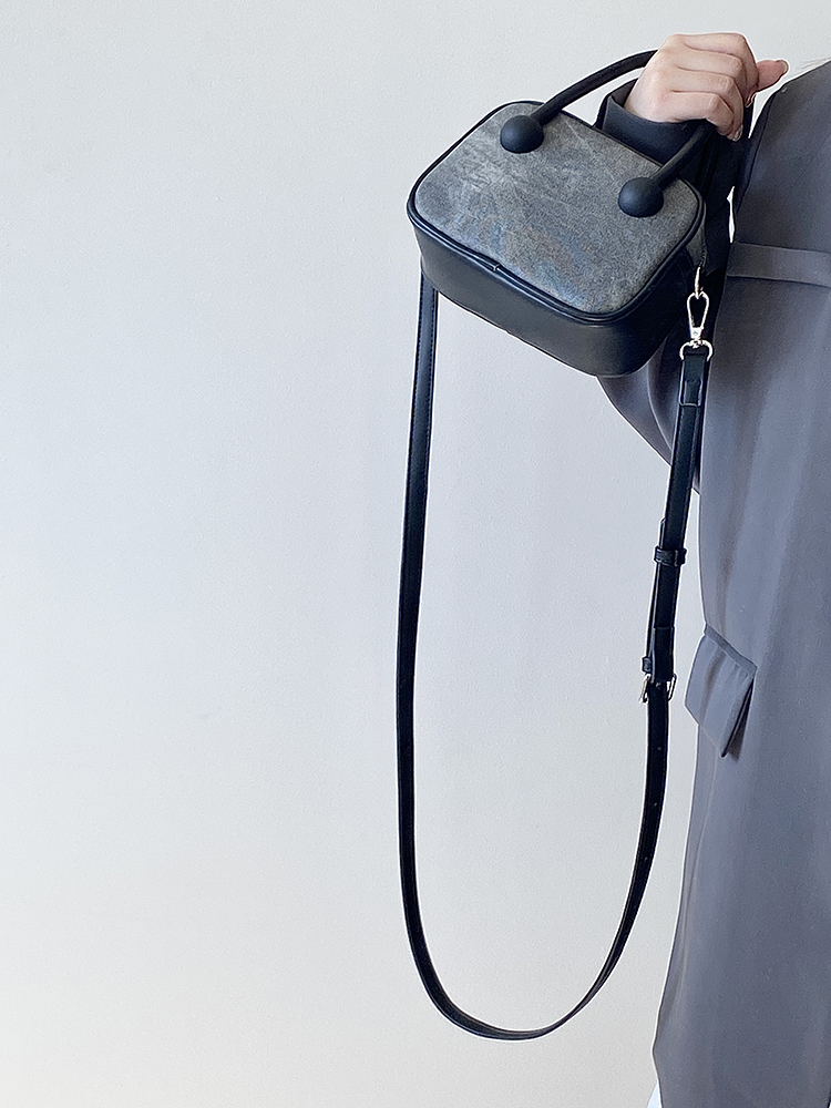 Women's Retro Minimalist Tote Bag - Spring Summer 2025 High-End Crossbody Shoulder Bag for Deer Child Style