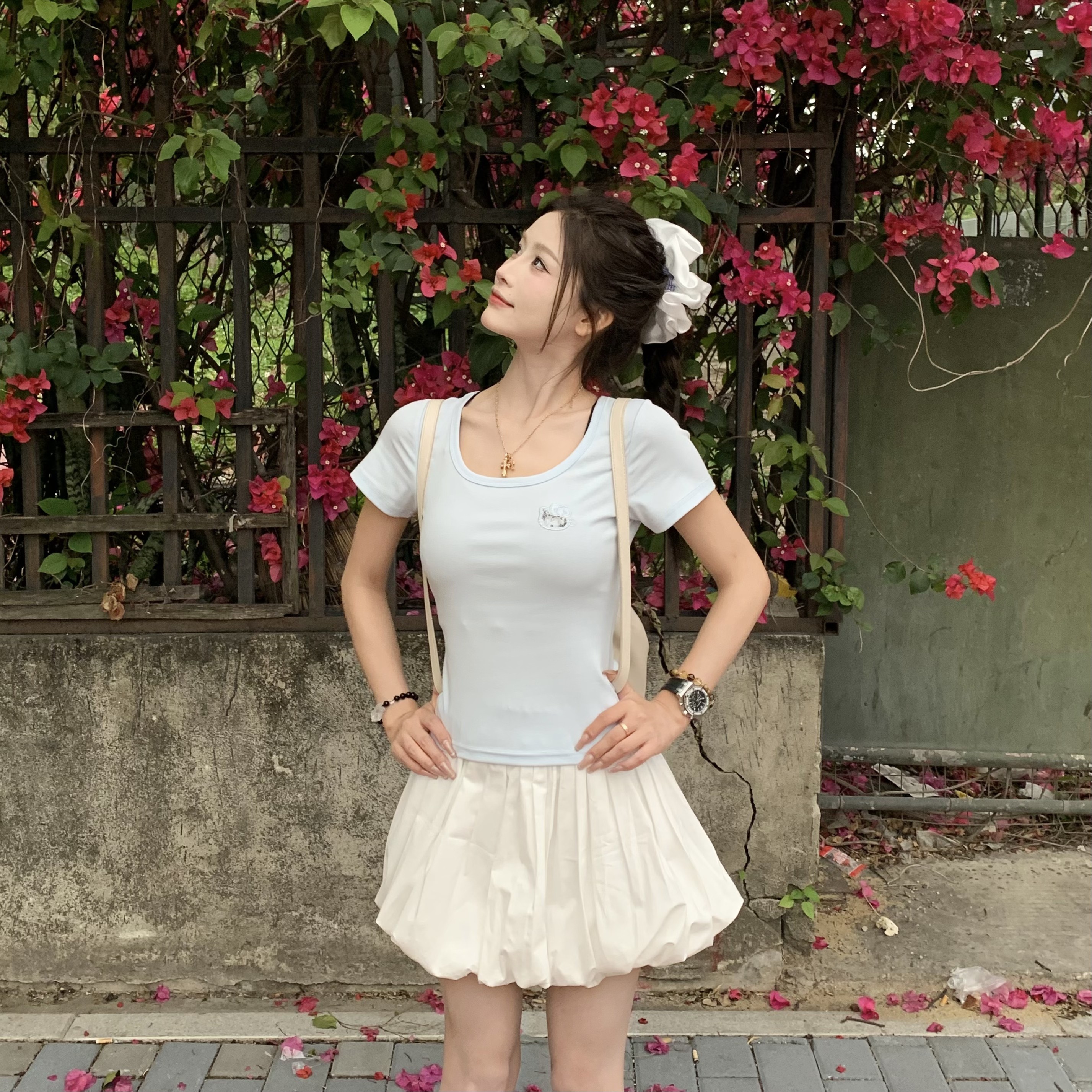 Women's Summer U-neck Kitty Cat Embroidered Short Sleeve T-shirt - Slimming Sweet Style for 2025, Cute 90s Vibe