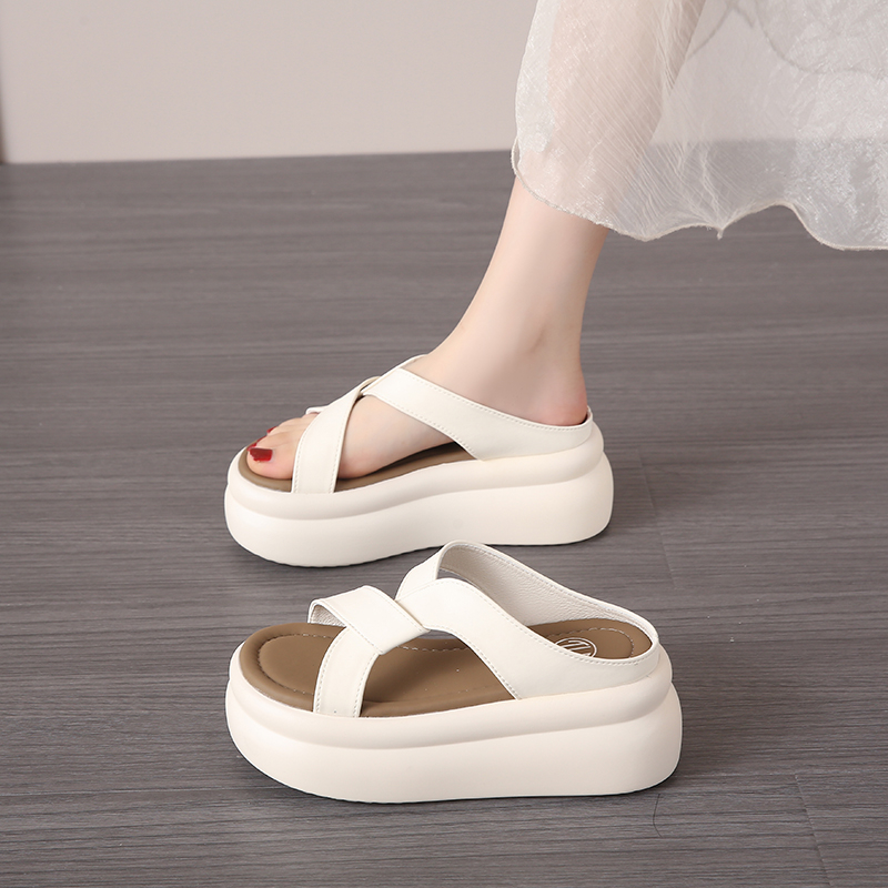 Women's Thick-Soled Platform Sandals - 2025 Summer Style High-Heeled Casual Flip-Flops for Beach Fashion