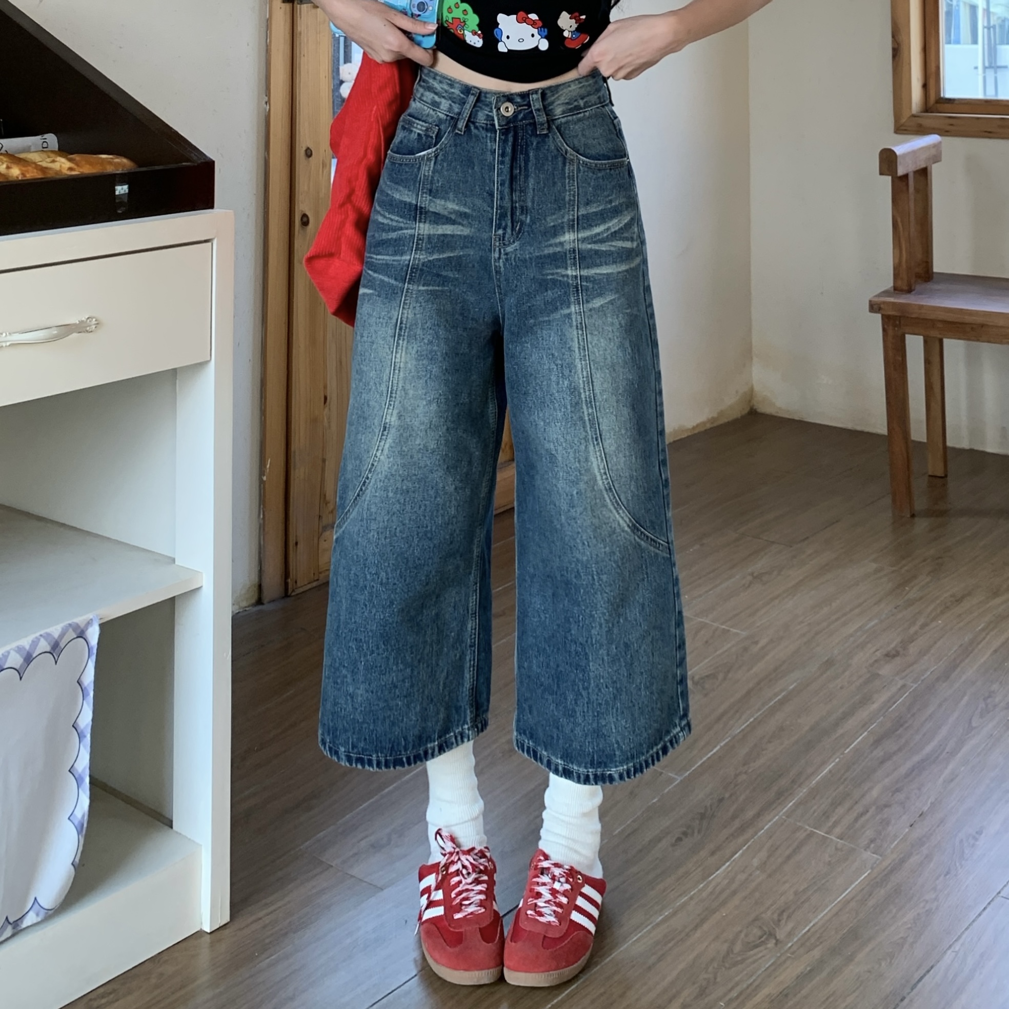 Women's Vintage Denim Wide-Leg Shorts - Loose Fit Eight-Point Style for Summer, Casual American Vintage Fashion