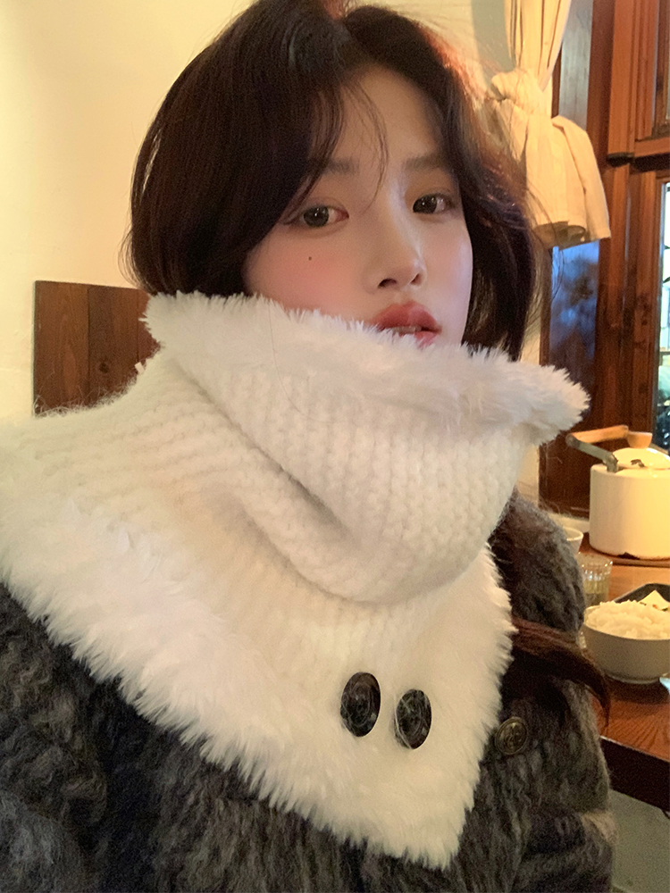 Women's Winter 2023 High-Quality Button Neck Scarf Shawl - Cozy Warm Accessory for Y2K Fashion